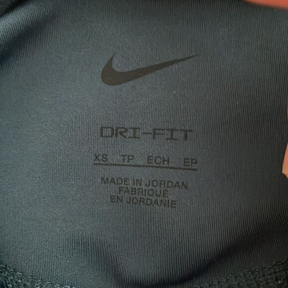 NWT Nike Dri-Fit 7 '' Campus Shorts Navy Women Size XS(FJ1825-454)MSRP$50 - Picture 6 of 9